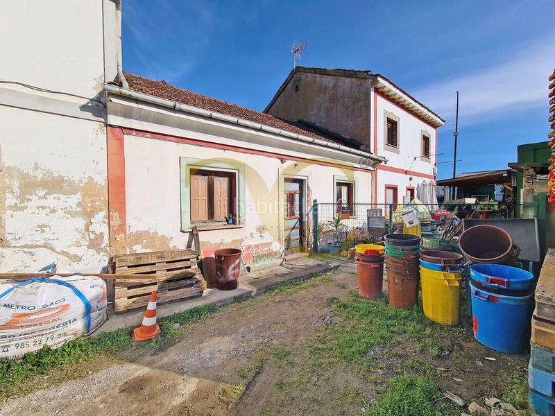 Foto 2394c543-b221-4e56-951b-a4cb026251af. Casa adossada a Viella-Granda-Meres Siero
