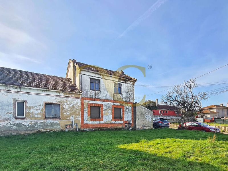 Foto 756f124c-9432-4074-ae7c-f14ff57d1b31. Casa adossada a Viella-Granda-Meres Siero