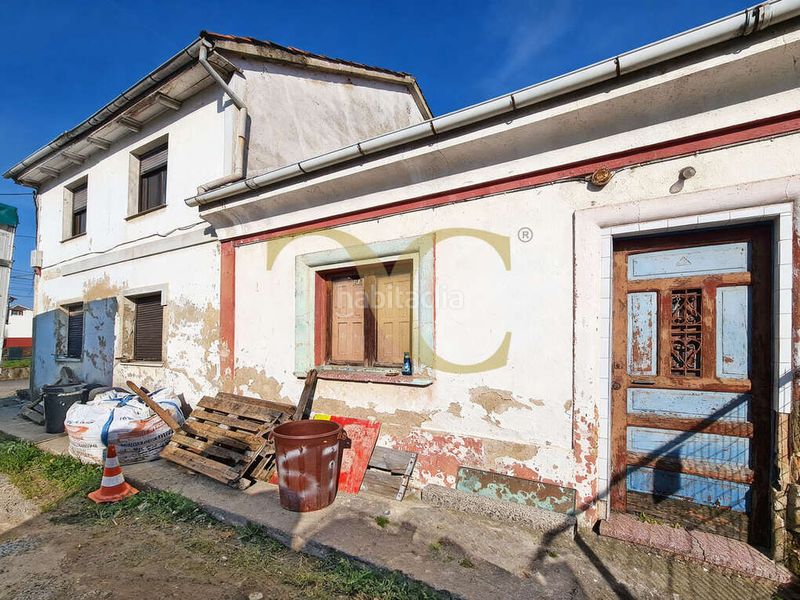 Foto b98bcdd5-4c63-4dc4-b6c2-da4b3b704656. Casa adossada a Viella-Granda-Meres Siero