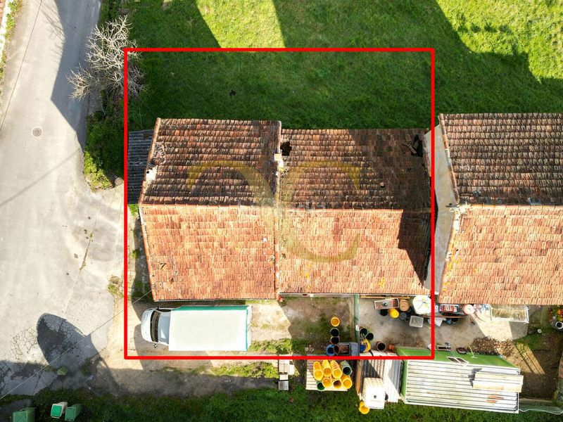 Foto be5326b6-db42-4b00-82b7-f70fa4933f7c. Casa adossada a Viella-Granda-Meres Siero