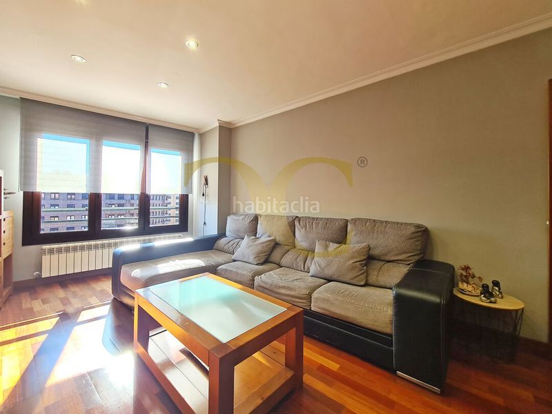 Foto 0d4713cb-09a5-4d5f-8264-8675904a16f1. Pis amb calefacció aparcament a La Calzada Gijón