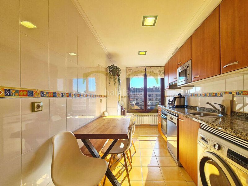 Foto 4ced745c-ca74-4d26-848b-72de24610639. Pis amb calefacció aparcament a La Calzada Gijón