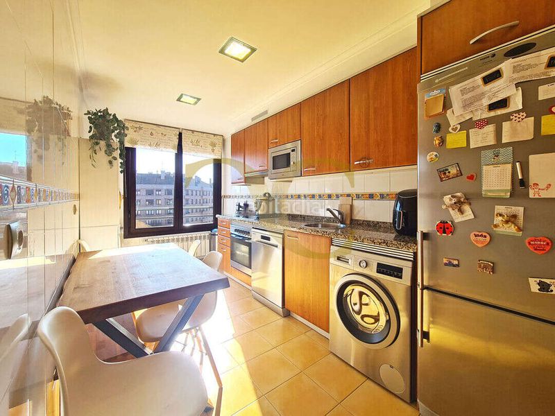 Foto be5929be-3946-40f2-aba4-bdbd9a0e2767. Pis amb calefacció aparcament a La Calzada Gijón