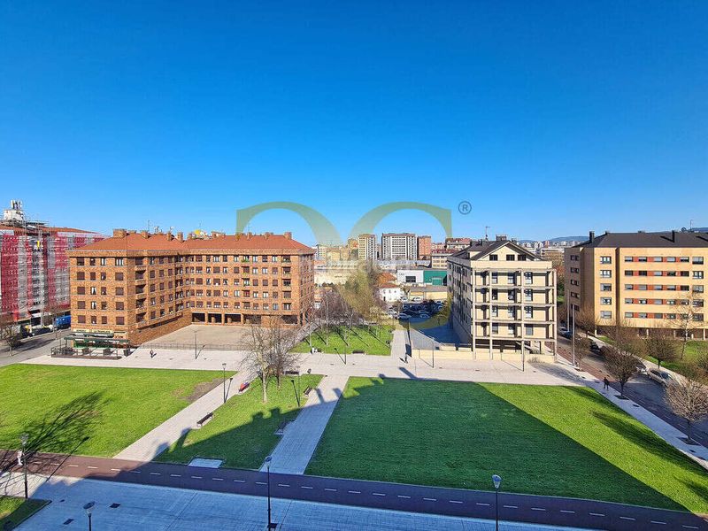 Foto da080d06-079e-46b1-a4fb-74d8511702ec. Pis amb calefacció aparcament a La Calzada Gijón