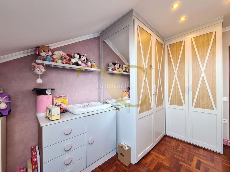 Foto 14051ece-3eb6-4cf6-9e63-ed061fbcdd83. Àtic amb calefacció aparcament a Llano Gijón