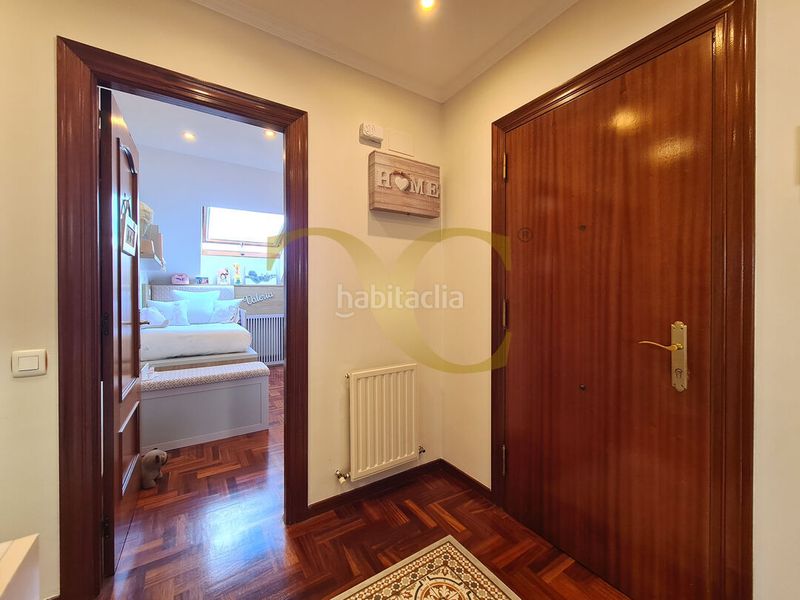 Foto 273a2e61-77b0-4134-a65c-328f1f7d7128. Àtic amb calefacció aparcament a Llano Gijón