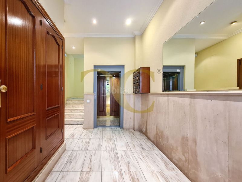 Foto af24f287-f35c-4bb3-85c0-188d388601f9. Àtic amb calefacció aparcament a Llano Gijón