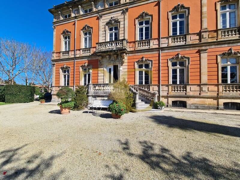 Foto 4c23b30b-7349-4232-99e3-1ada7758c477. Casa amb calefacció aparcament a Somió Gijón