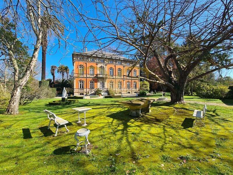 Foto 627c40c4-da2c-4baa-90e0-f54db28fef59. Casa amb calefacció aparcament a Somió Gijón