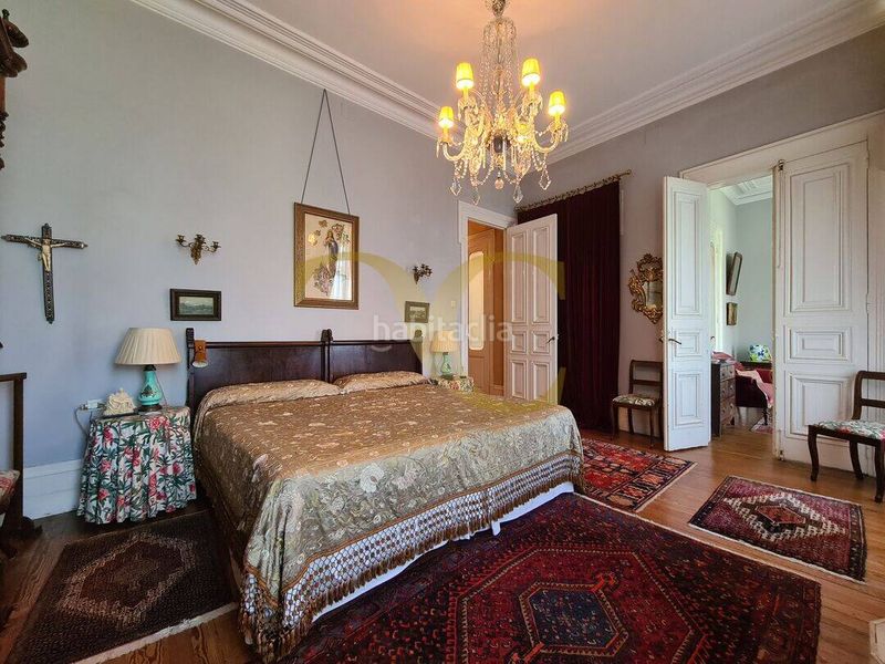 Foto 9b28078c-1693-49eb-8a65-ea4c05aeb9b1. Casa amb calefacció aparcament a Somió Gijón