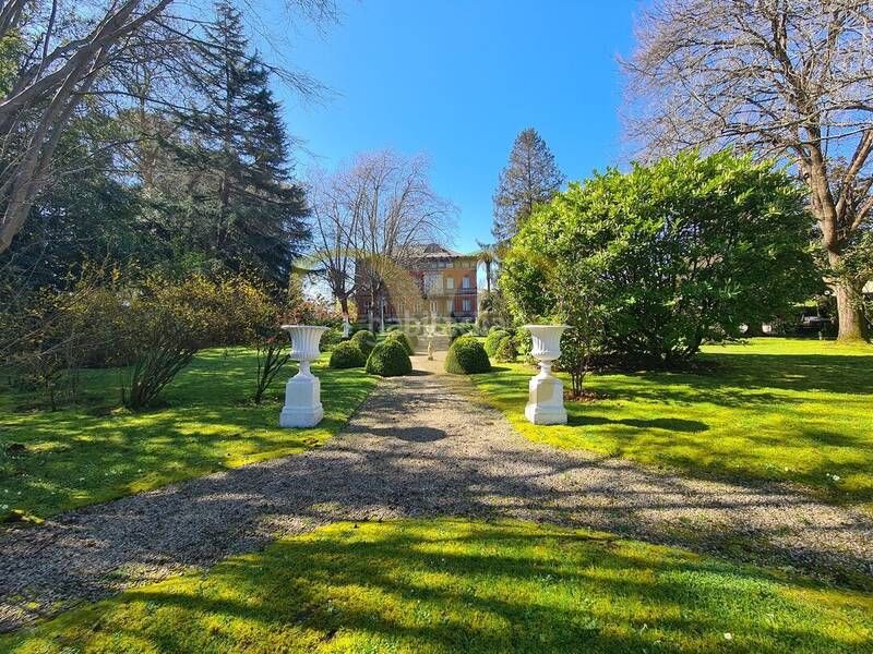 Foto 9c02979d-eb6c-4d64-8d47-b380124b1e88. Casa amb calefacció aparcament a Somió Gijón