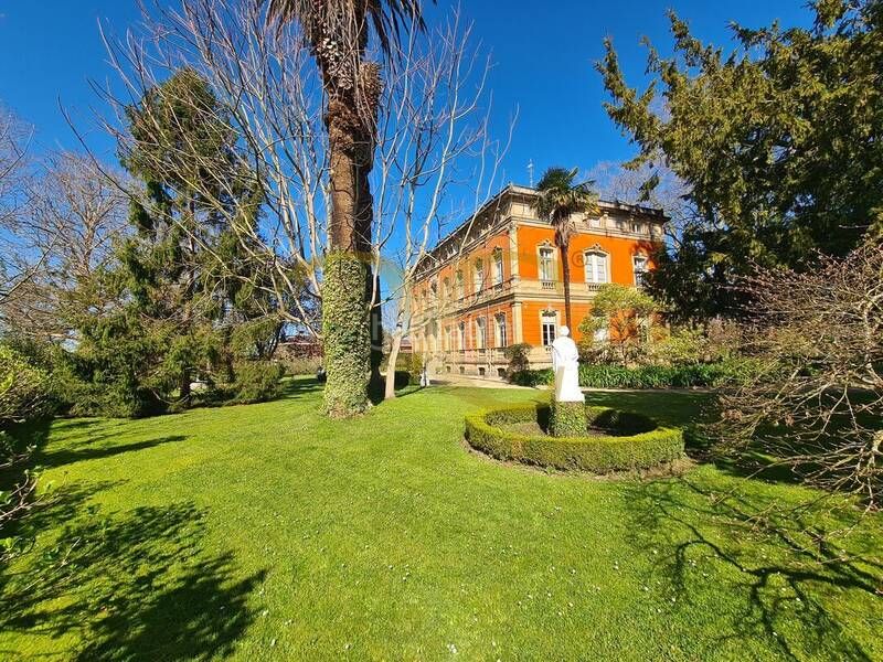 Foto 9f837049-83c1-42d4-9a20-ffda239d9a6b. Casa amb calefacció aparcament a Somió Gijón