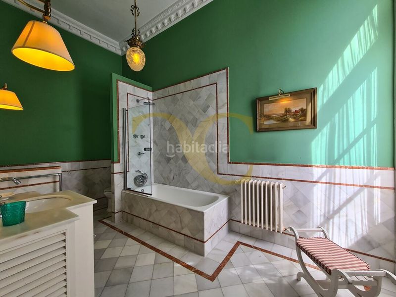 Foto af5b5949-db56-418d-bcc6-aabb1dae672f. Casa amb calefacció aparcament a Somió Gijón