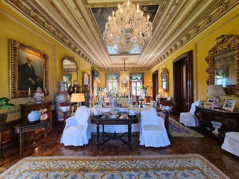 Foto b67d2b11-8391-43cd-92dc-c6332cd7a517. Casa amb calefacció aparcament a Somió Gijón