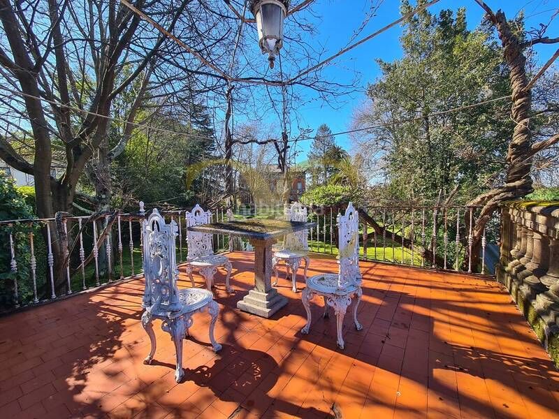 Foto ba109c6a-5af9-4661-8111-1bd57e0d9c29. Casa amb calefacció aparcament a Somió Gijón