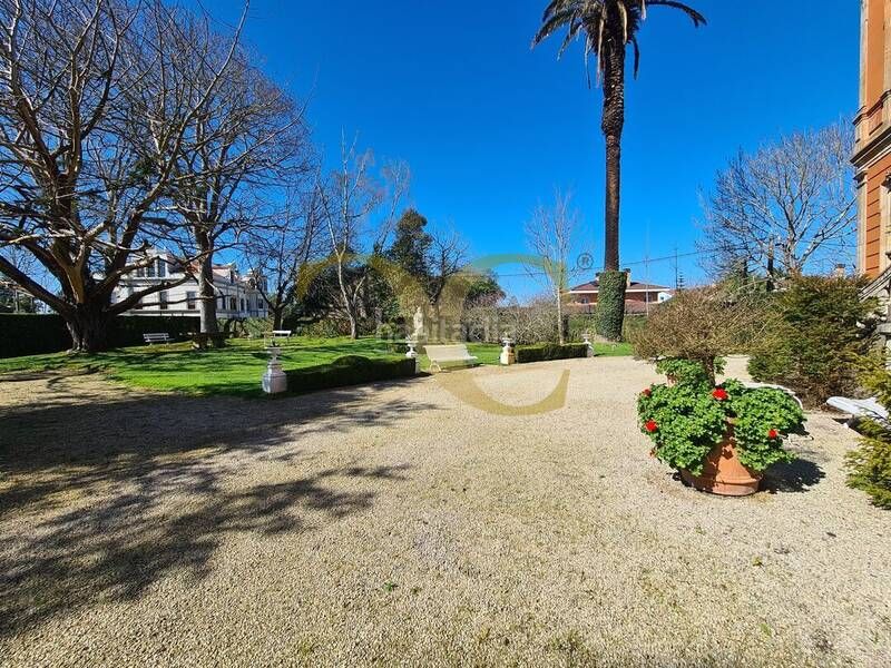 Foto c7918d6e-f590-431b-9fd5-7828a9a42223. Casa amb calefacció aparcament a Somió Gijón