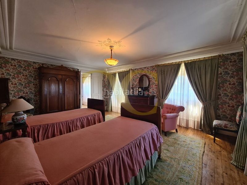 Foto f17a6386-ac99-4a92-9bb6-1347bf1eaa22. Casa amb calefacció aparcament a Somió Gijón