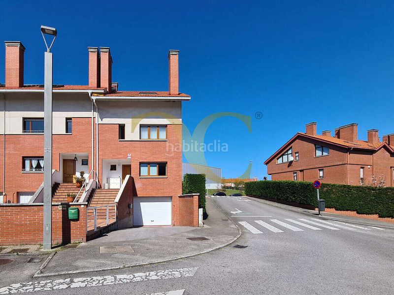 Foto 463b9f00-0e1f-4c37-8d5e-da5c2a0b29f9. Xalet amb calefacció aparcament a La Fresneda Siero