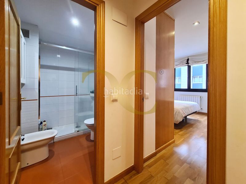 Foto f6952b2c-d05f-4a8f-8b7e-e859455b9c1b. Apartament amb calefacció a Centro Gijón