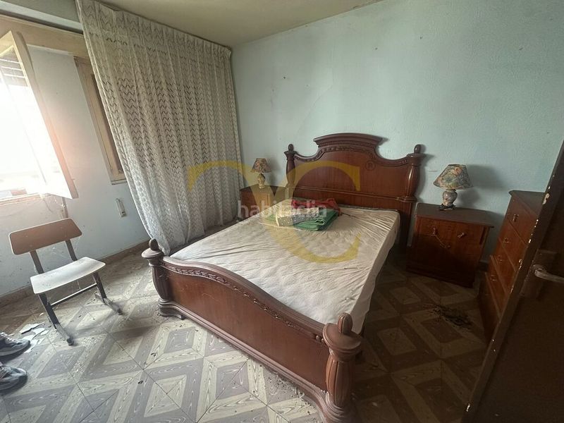 Foto 058518b5-6114-4792-8d62-8438ed747095. Edificio  en el centro . en Villaviciosa - amandi Villaviciosa