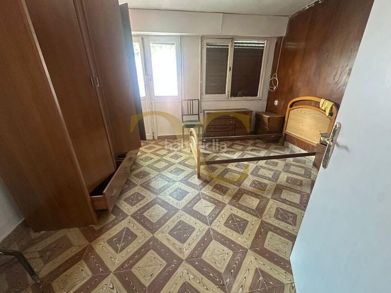 Foto ac570b98-7526-4dd9-8141-f53e77088df7. Edificio  en el centro . en Villaviciosa - amandi Villaviciosa