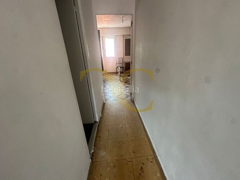 Foto d317865b-2100-4246-950a-9ab99ef21b85. Edificio  en el centro . en Villaviciosa - amandi Villaviciosa