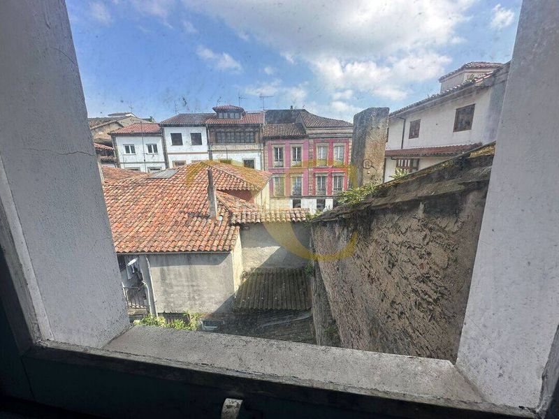 Foto dc56d3f1-87a8-47ed-8376-84a75a640cc1. Edificio  en el centro . en Villaviciosa - amandi Villaviciosa