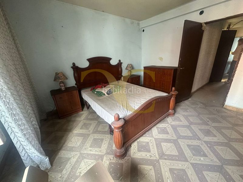 Foto f327514d-8f71-49bf-9138-60fe992204bb. Edificio  en el centro . en Villaviciosa - amandi Villaviciosa