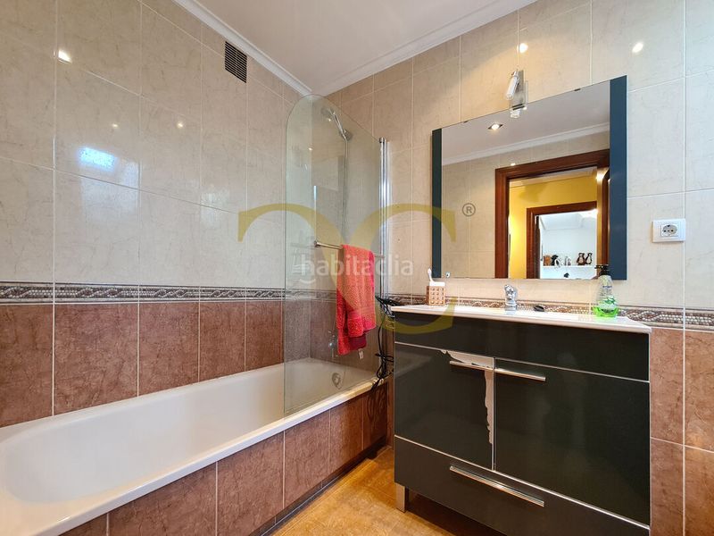 Foto 1f6fce82-8b2c-4aa3-b421-b2f672019e4f. Dúplex amb calefacció a El Carbayedo - El Quirinal Avilés