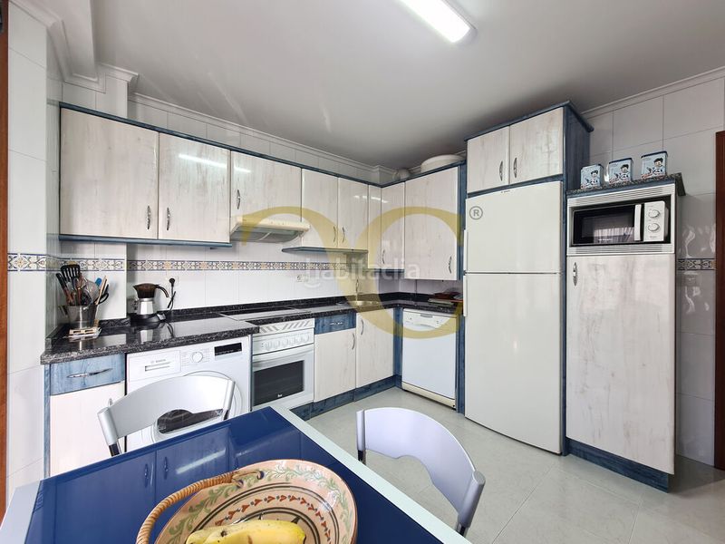 Foto 45892a3a-63f7-46d8-9ef8-5ff2630d7bde. Dúplex amb calefacció a El Carbayedo - El Quirinal Avilés