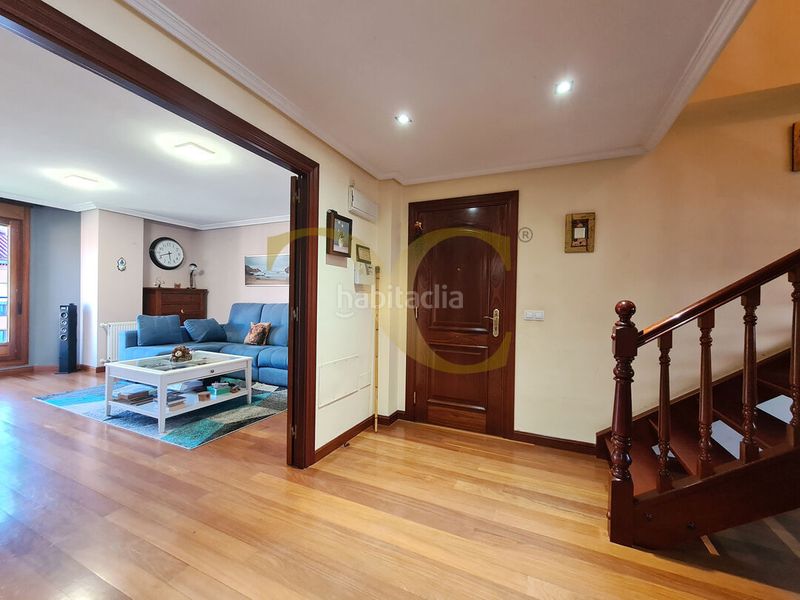 Foto 47e77122-9f0b-4b32-adf1-fbd24c29abdb. Dúplex amb calefacció a El Carbayedo - El Quirinal Avilés