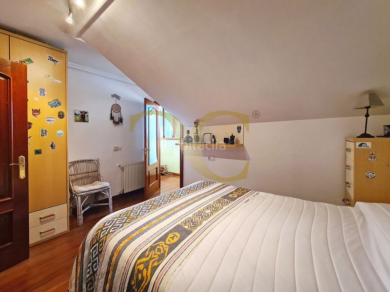 Foto 55419048-7b2a-4d5f-a55a-65a8b455e231. Dúplex amb calefacció a El Carbayedo - El Quirinal Avilés