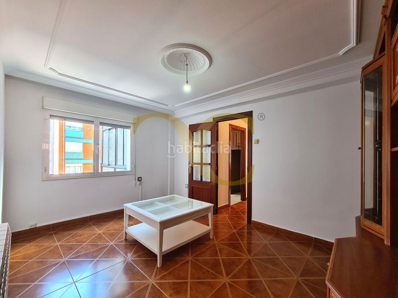 Foto 881877ee-ac68-4046-b6a5-f0b0d7f902be. Pis amb calefacció a Pumarín Gijón