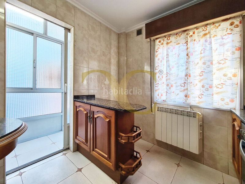 Foto c435100d-c461-4af4-bd3c-4fc4e5bbe5de. Pis amb calefacció a Pumarín Gijón