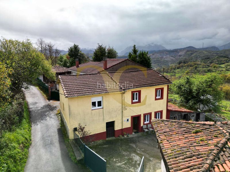 Foto d858878b-39e6-4166-b2ee-75f94b83f113. Casa a San Claudio - Trubia - Las Caldas Oviedo
