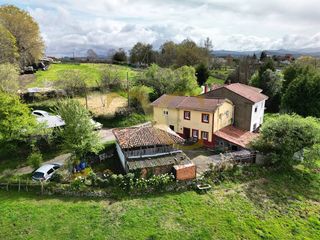 Casa  Lugar ayones. Exclusiva casa con m�ltiples posibilidades a 5 minutos en oviedo
