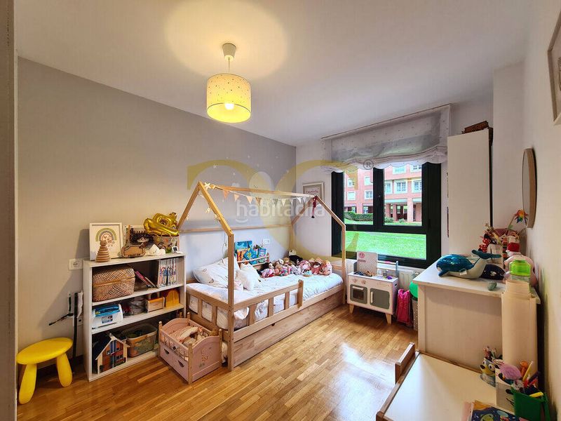 Foto 1280dfcf-80c6-48d5-b4c6-c47b509672cc. Pis amb calefacció aparcament piscina a Viesques Gijón