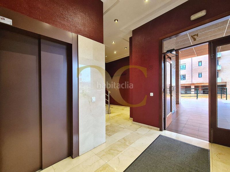 Foto 4ae0feaa-4153-4ae5-9963-b3ba7dc043b7. Pis amb calefacció aparcament piscina a Viesques Gijón