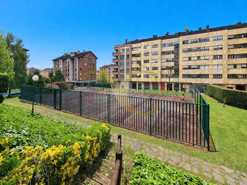 Foto 971258e4-0134-4927-855d-3d04bcf155e3. Pis amb calefacció aparcament piscina a Viesques Gijón