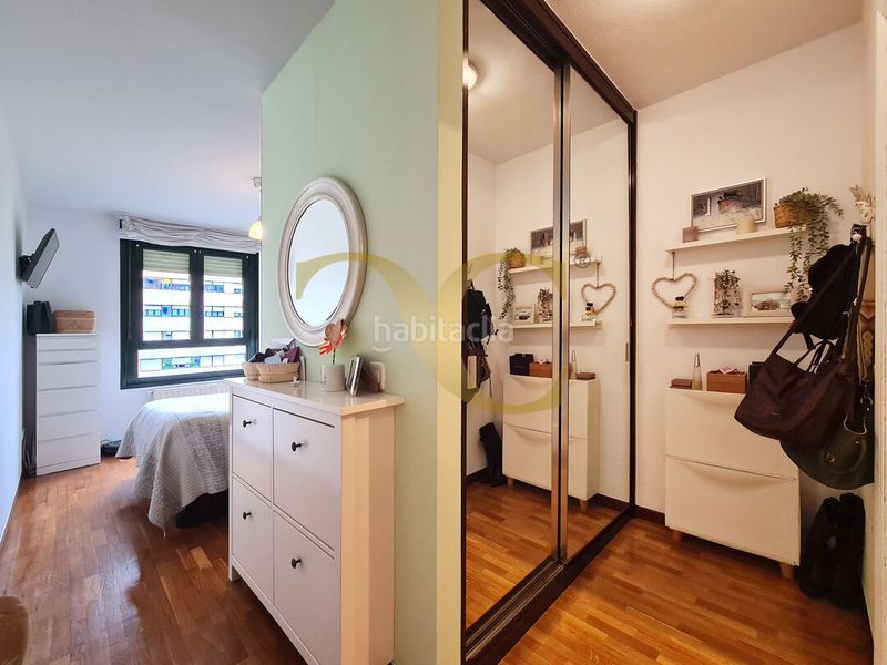 Foto adbe71b5-2624-41fa-aebf-da13921caf47. Pis amb calefacció aparcament piscina a Viesques Gijón