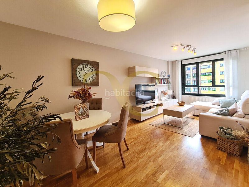 Foto ebfdfe23-7c44-4ebf-9578-2618ef05bef1. Pis amb calefacció aparcament piscina a Viesques Gijón