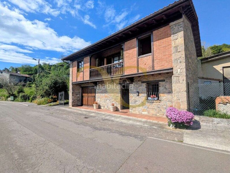 Foto 29749902-72d0-459e-b06a-fc5593a48b1f. Casa amb calefacció aparcament a Cabranes