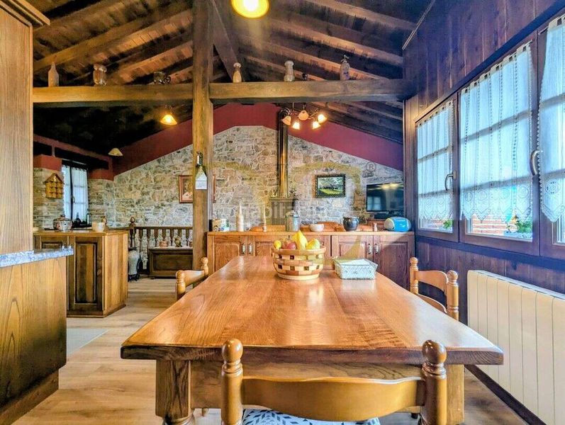 Foto 53a1e021-a4d3-4640-8543-7934e378df87. Casa amb calefacció aparcament a Cabranes