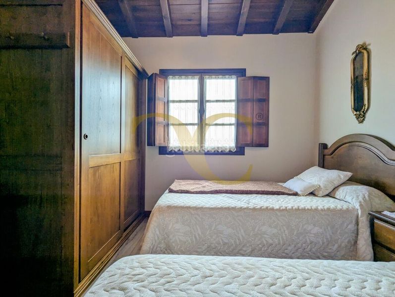 Foto e7bd2a8d-79f2-4012-acf8-a1bc69eb58c3. Casa amb calefacció aparcament a Cabranes