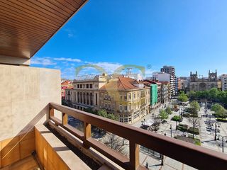 Rent Flat  Calle anselmo cifuentes. Precioso piso frente al parque de begoña en gijón.