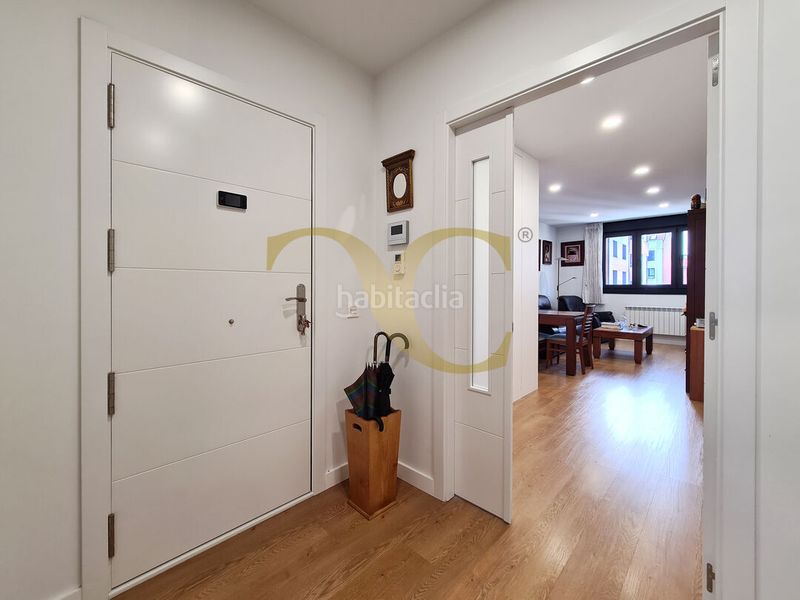 Foto f8b19371-be39-4fb2-87b7-a63bd0d46c91. Pis amb calefacció a Llano Gijón