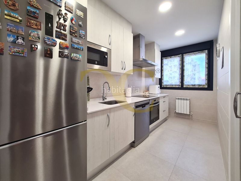 Foto fd73c85e-081f-41c0-b14e-acda9dce5b69. Pis amb calefacció a Llano Gijón