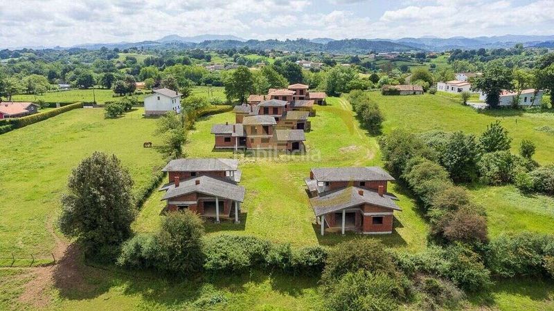 Foto 19e6f731-192b-4ff5-aeb8-26f5a245f8f2. Xalet amb aparcament a Parroquias Norte Siero