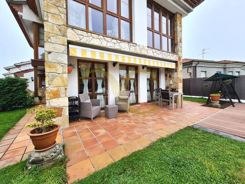 Foto 00a32060-d197-4679-bf7d-046d4f5563a4. Casa amb calefacció aparcament piscina a Noreña