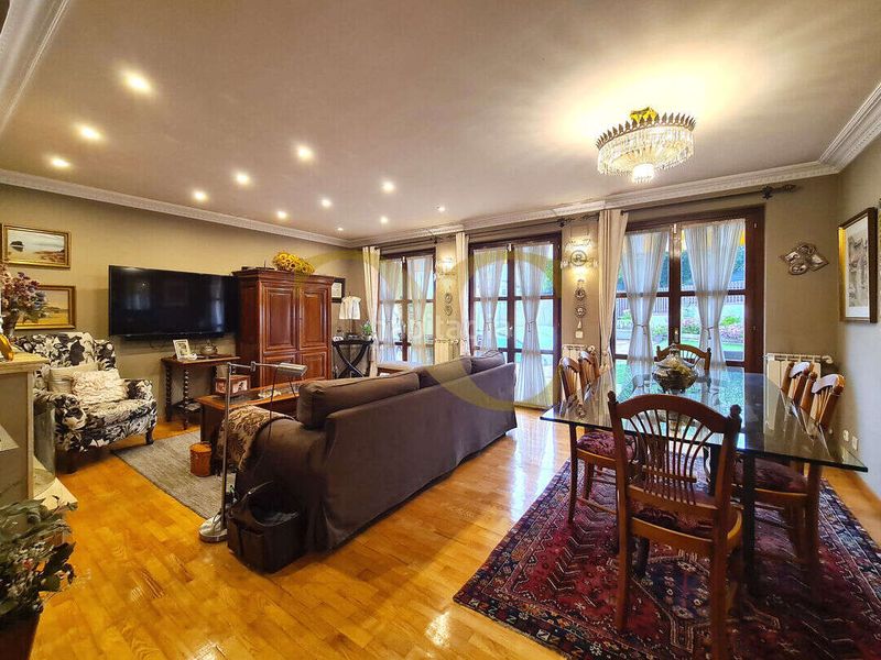 Foto 8e78ec5d-67c9-4042-88aa-3bf4b95c5443. Casa amb calefacció aparcament piscina a Noreña